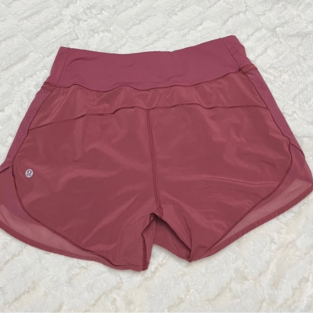 Lululemon Over & Above Shorts 6 #6-05 - Picture 3 of 14